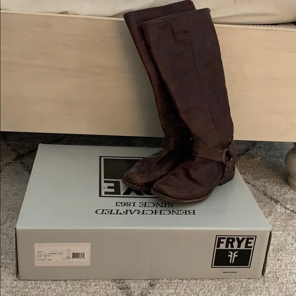 FRYE boots - Picture 1 of 8